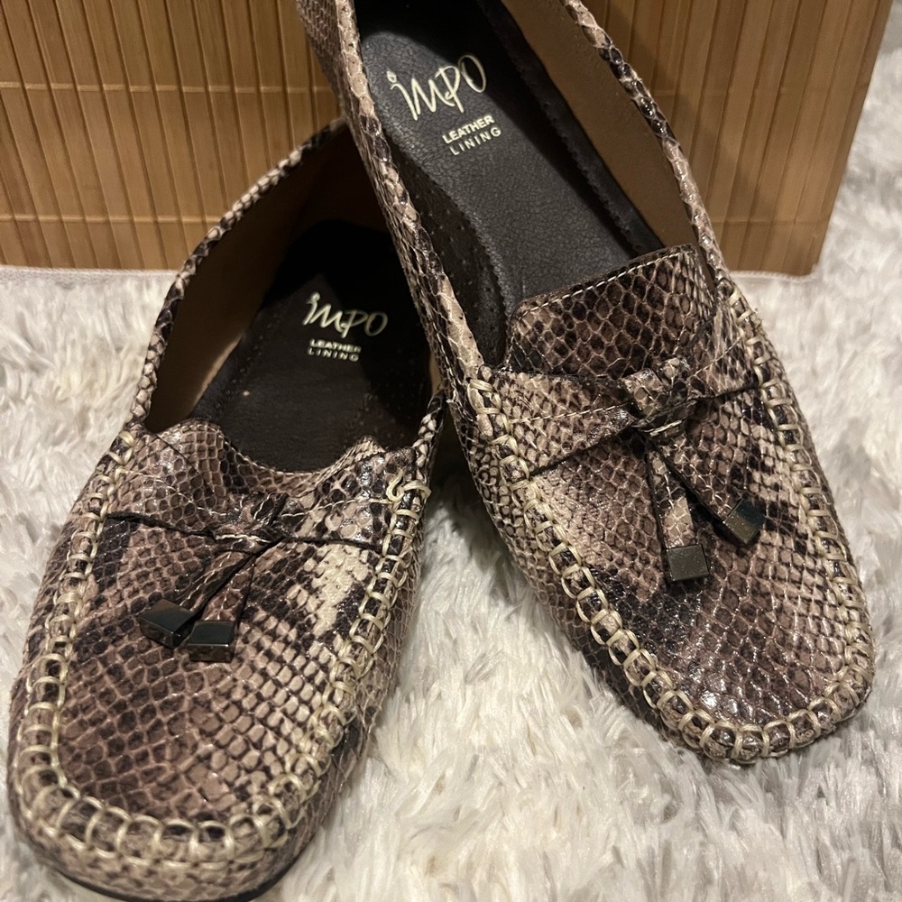 Impo Women's Snake-Print Tassel Loafers in Brown and Black
